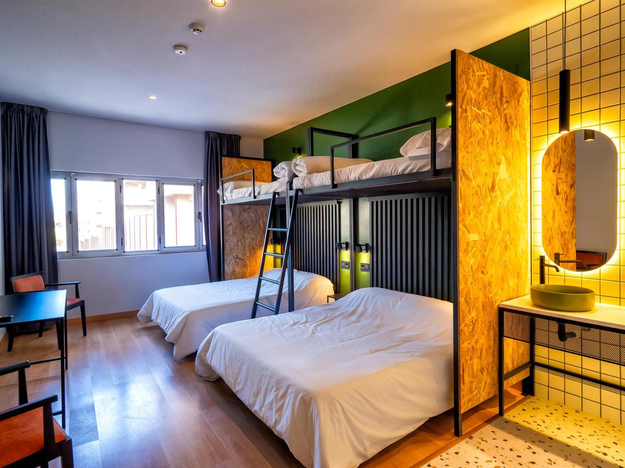 Wonder Hostel Toledo Eksteriør bilde